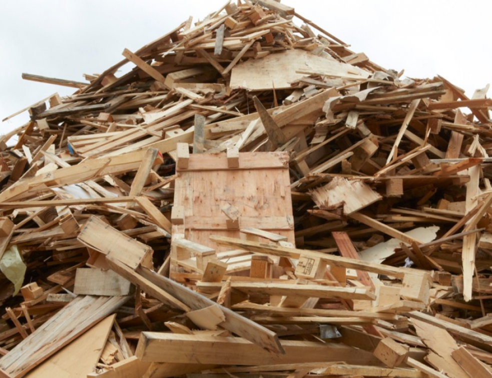 La France croule sous les déchets bois et exporte massivement. © ADEME