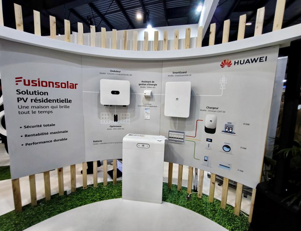 Huawei, sous sa marque Fusion Solar, propose une offre complète à Intersolar : du micro-onduleur au stockage