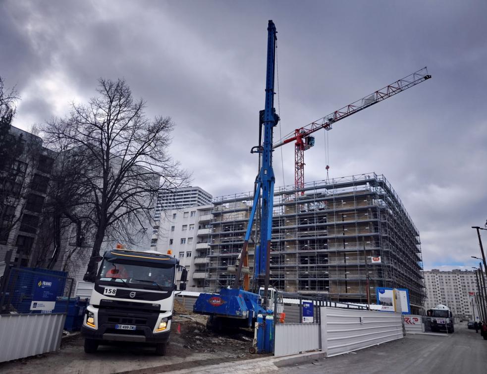 Le bâtiment B1 dans la Zac Chapelle-Charbon à Paris est le seul qui soit sorti de terre pour l’instant. © PP