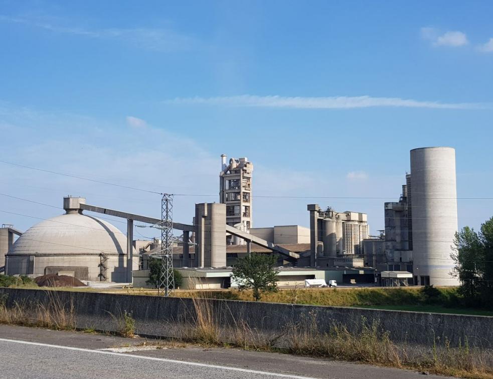 Lafarge accélère la décarbonation de ses ciments. © Wikipédia