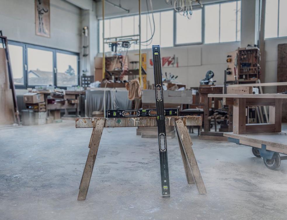 Stabila 196-2 Dark Shadow : niveau à bulle en set professionnel. © Stabila