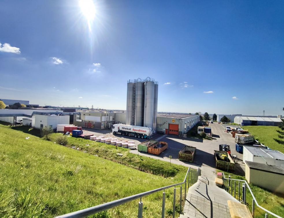 La câblerie LAPP à Oeting sur le plateau au-dessus de Forbach en Moselle. © PP
