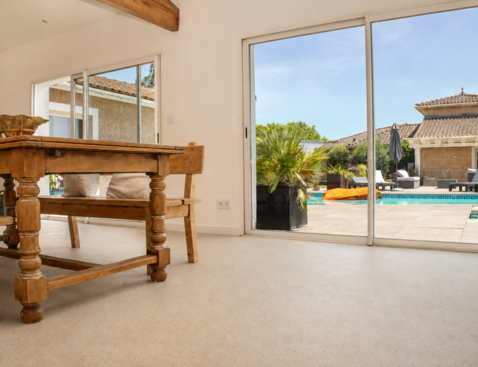 LRVision lance Microlith, son premier sol minéral intérieur.