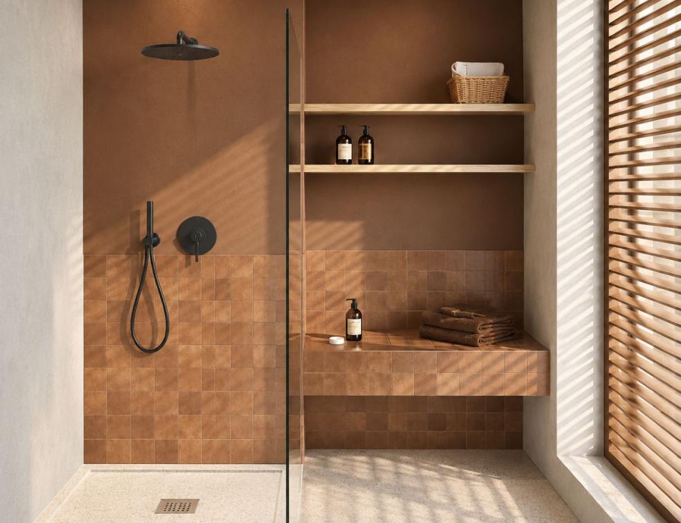 Carea : receveurs de douche, meubles et évier sur mesure. © Carea